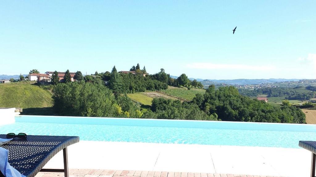 Vigliano d'Asti Alta Villa The Countryhouse Adults Only Boutique Bnb المظهر الخارجي الصورة