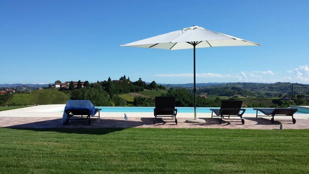 Vigliano d'Asti Alta Villa The Countryhouse Adults Only Boutique Bnb المظهر الخارجي الصورة