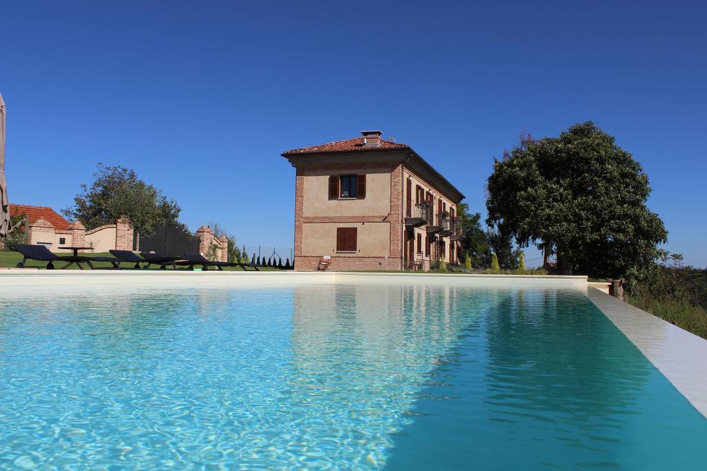 Vigliano d'Asti Alta Villa The Countryhouse Adults Only Boutique Bnb المظهر الخارجي الصورة