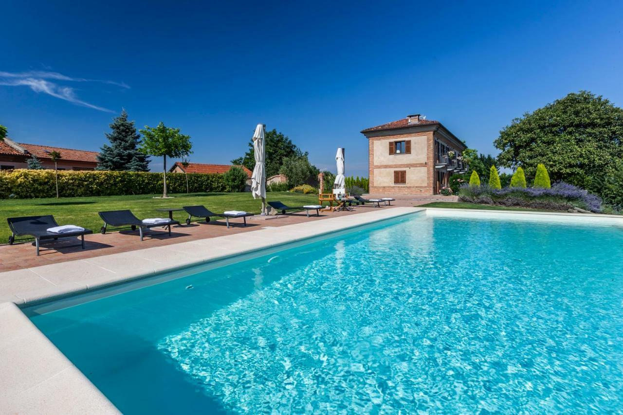 Vigliano d'Asti Alta Villa The Countryhouse Adults Only Boutique Bnb المظهر الخارجي الصورة
