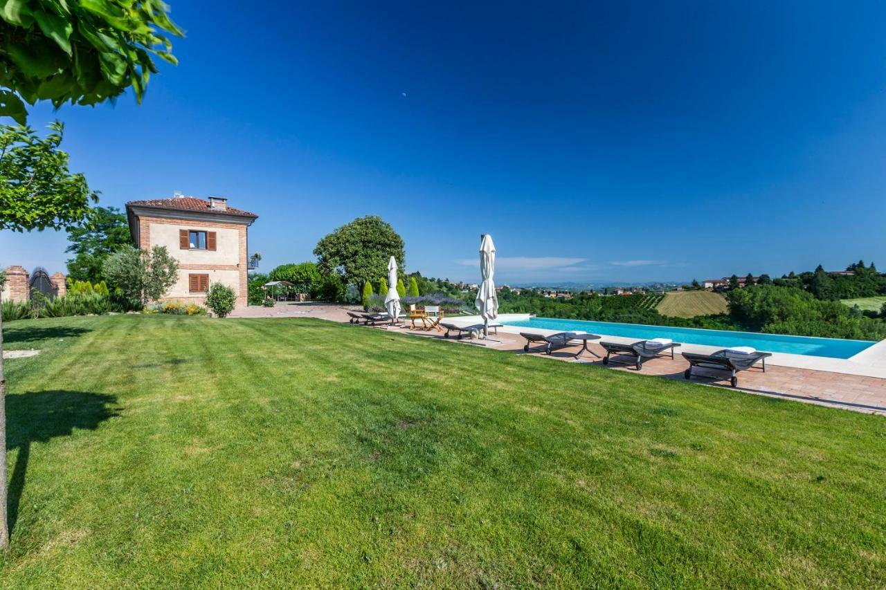 Vigliano d'Asti Alta Villa The Countryhouse Adults Only Boutique Bnb المظهر الخارجي الصورة
