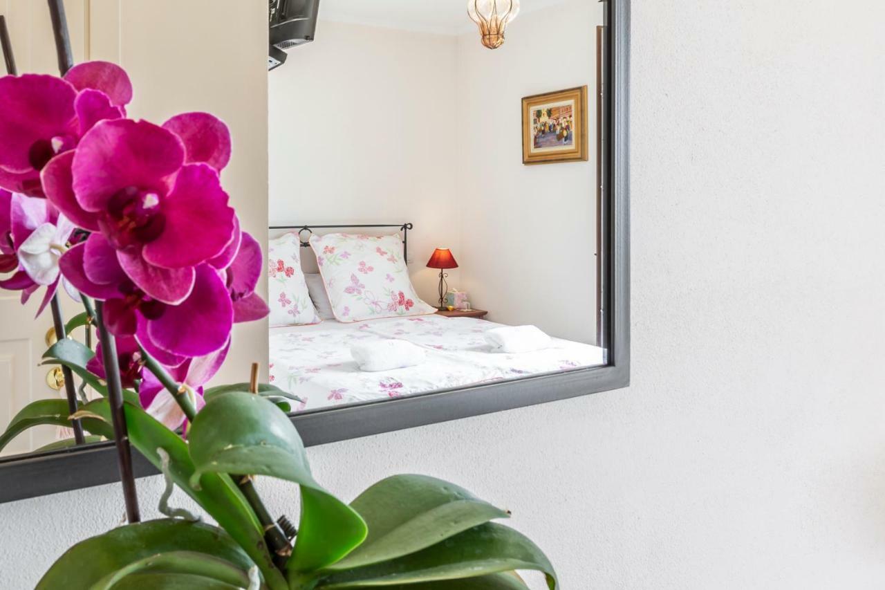 Vigliano d'Asti Alta Villa The Countryhouse Adults Only Boutique Bnb المظهر الخارجي الصورة