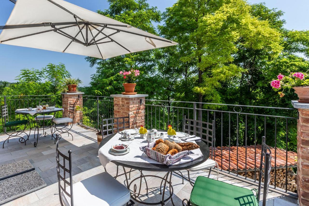 Vigliano d'Asti Alta Villa The Countryhouse Adults Only Boutique Bnb المظهر الخارجي الصورة